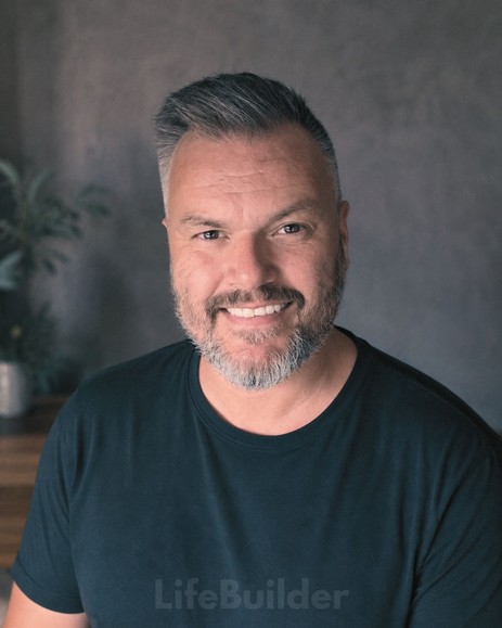 Porträt von Sascha Reis, dem Autor von LifeBuilder